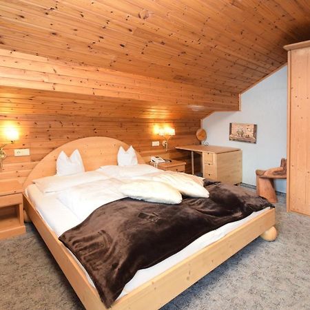 Hotel Chalet Olympia Weisberg-Taisten Buitenkant foto