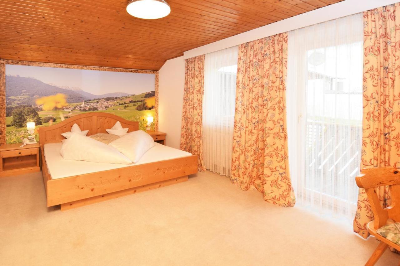 Hotel Chalet Olympia Weisberg-Taisten Buitenkant foto